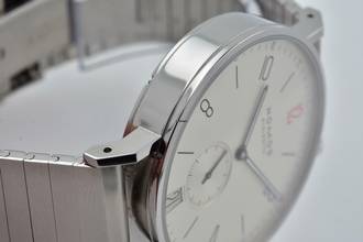 Thumbnail von NOMOS Ahoi Datum Ärzte Ohne Grenzen Limited Edition Date 40mm 551.S2 Ahoi </h1>