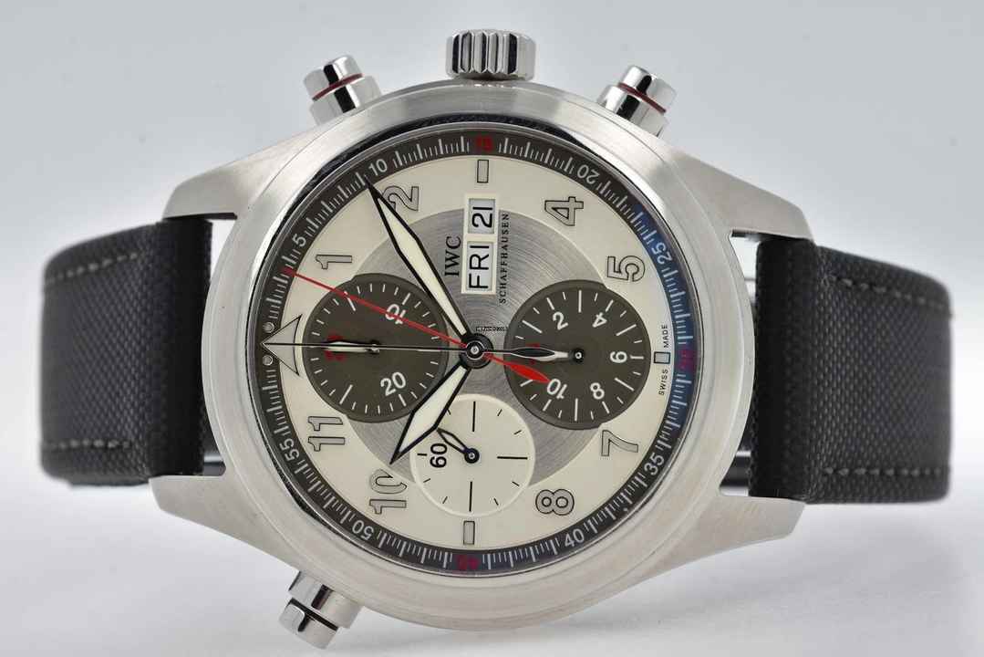  IWC Fliegeruhr Doppelchronograph Spitfire Flieger Double Chronograph Rattrapante IW3718 </h1> 