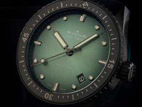 Thumbnail von Blancpain Fifty Fathoms Bathyscaphe Ref.5000 0153 B52A 2025 Full Set Ungetragen