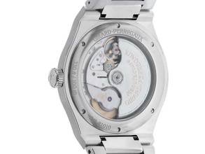 Thumbnail von Girard Perregaux Laureato Ref.81010-11-131-11A 2025 Full Set Ungetragen