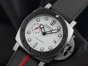 Thumbnail von Panerai Submersible Luna Rossa Ref.PAM01579 2025 Full Set Ungetragen