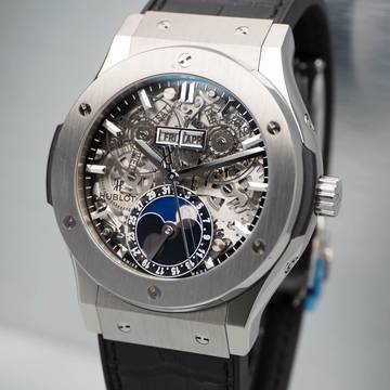  Hublot Classic Fusion Aerofusion Moonphase 