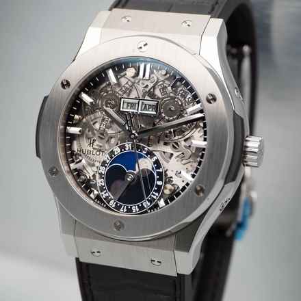 Hublot Classic Fusion Aerofusion Moonphase 