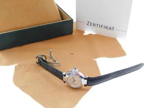 Thumbnail von Cartier Pasha Lady 2973 mit Krokoband und Cartier Faltschließe im Top Zustand </h1>