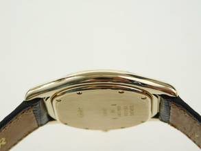 Thumbnail von Cartier Cougar Panthere Cougar 18 Karat Gelbgold XL mit Datum im Traum Zustand am Eidechsband