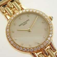 Thumbnail von Patek Philippe 18 Karat Gelbgold 4814 Patek Calatrava Lady mit original Brillantbesatz wie Neu </h1>
