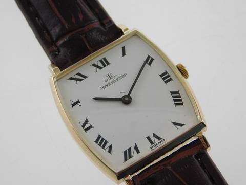  Jaeger-LeCoultre Classic 18 Karat Gelbgold Tonneau Handaufzug Vintage NOS 26 x 34 mm C 818/1C  
