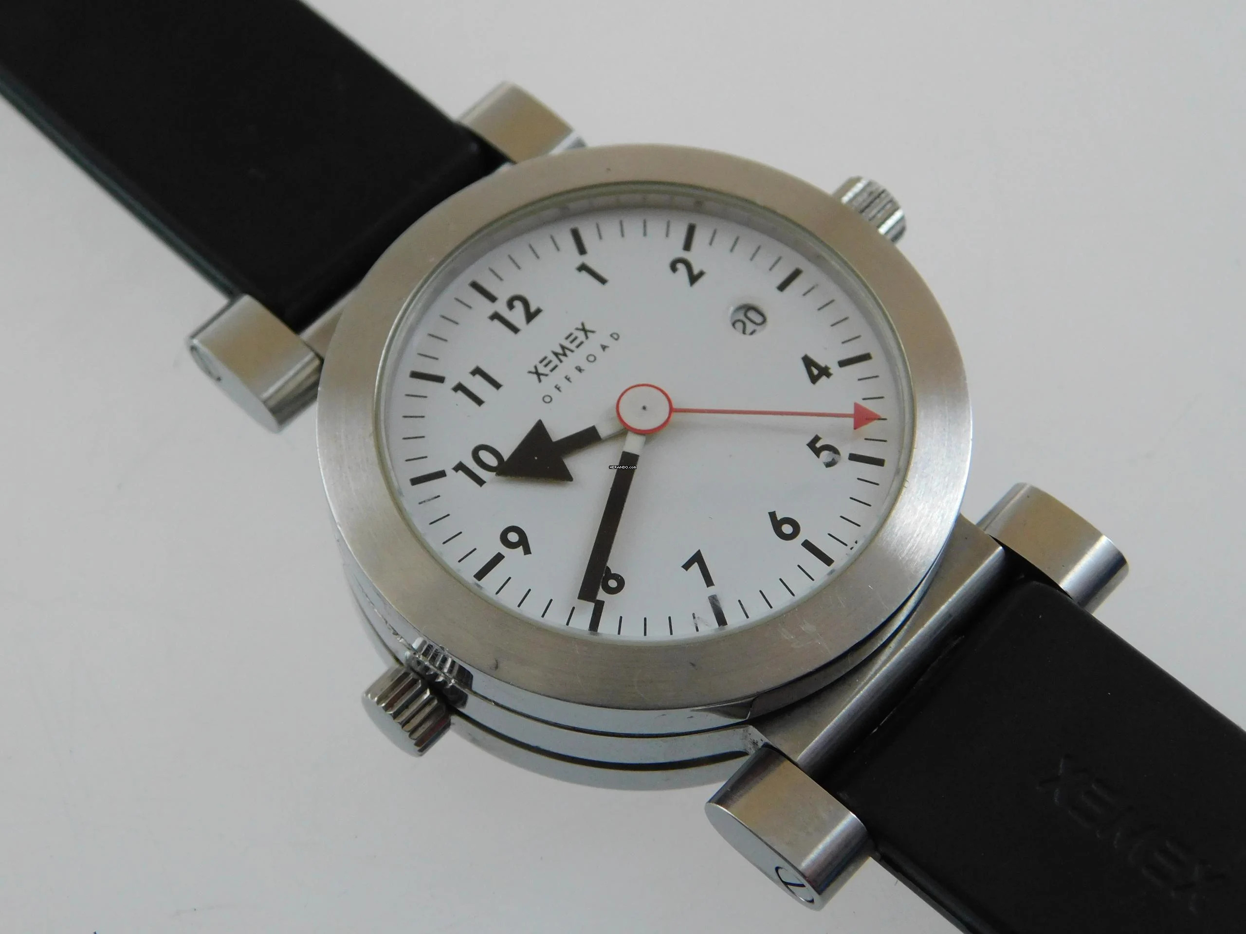 Xemex Offroad Herrenuhr im Full Set 2 x Watch Rubber Strap </h1>