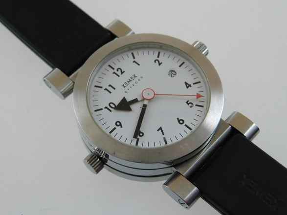  Xemex Offroad Herrenuhr im Full Set 2 x Watch Rubber Strap </h1> 