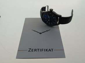 Thumbnail von IWC Große Fliegeruhr Top Gun Big Pilot Top Gun Keramik 46 mm Herrenuhr alle Papiere + Revision 2021 mit original Band </h1>