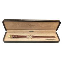 Thumbnail von Chopard Happy Diamonds Damenarmbanduhr Happy Diamonds Quarz in Herzform mit Brillanten und Diamanten aus 750 Gelbgold Schliesse vergoldet