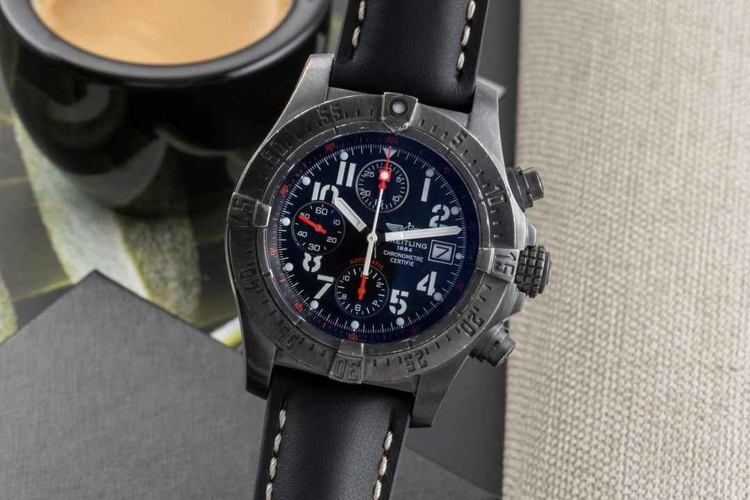  Breitling Avenger Skyland Chronograph Black Automatik Limited M13380  