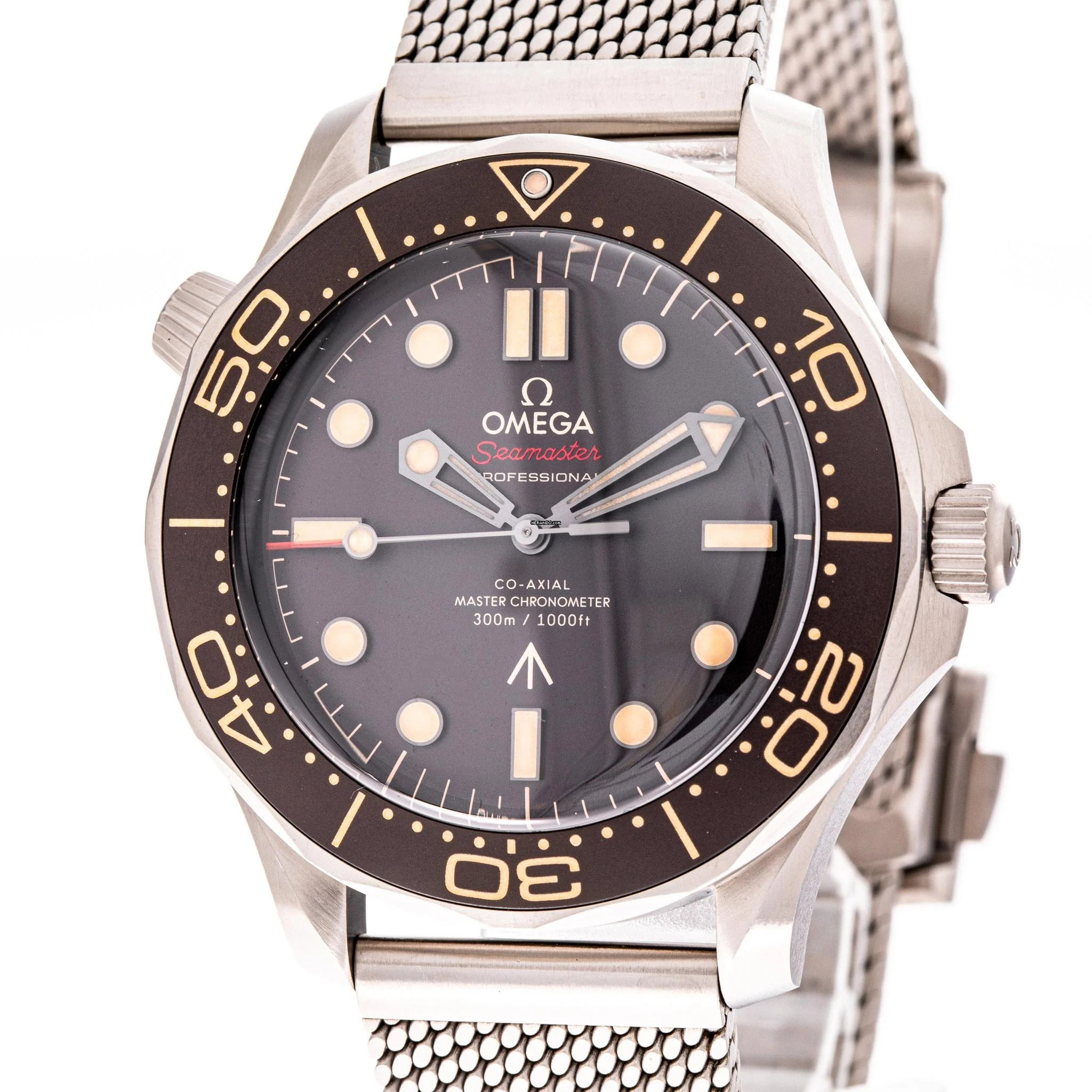  Omega Seamaster Diver 300 M 007 Titanium James Bond – 210.90.42.20.01.001 – NEW 07/2025 Full Set 