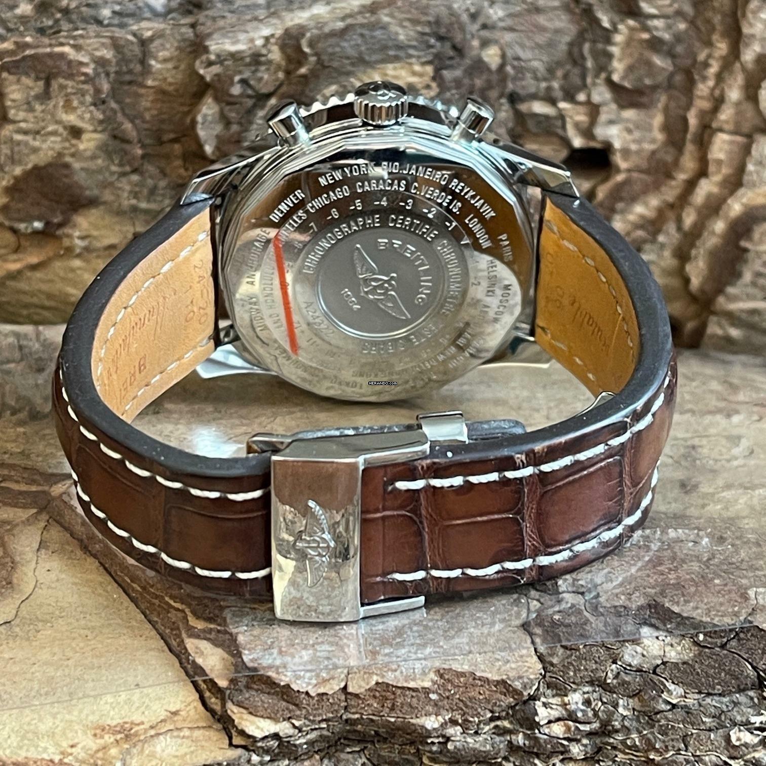 Thumbnail von Breitling Navitimer World GMT Chronograph - FULL SET 2015 - Ref. A2432212 </h1>