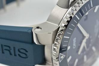 Thumbnail von Oris Aquis Small Second 01 743 7733 4155 45.5mm </h1>