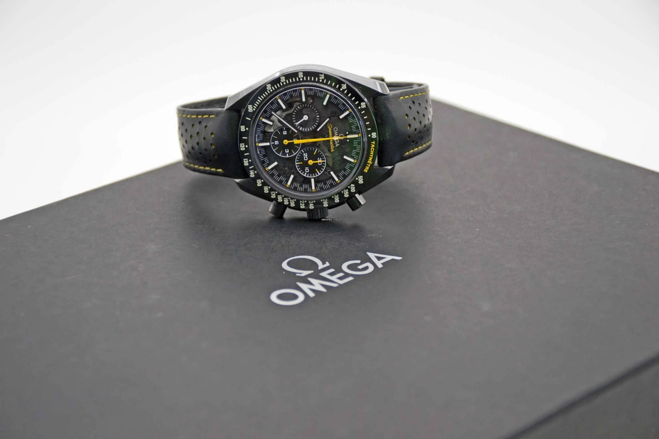 Thumbnail von Omega Speedmaster Dark Side Of The Moon Apollo 8