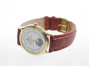 Thumbnail von Jaeger-LeCoultre Classic 18 Karat Gelbgold Triple Date Moon Automatik mit Eidechsband im Top Zustand seltene massiv 18 Karat Gelbgoldene Herrenuhr