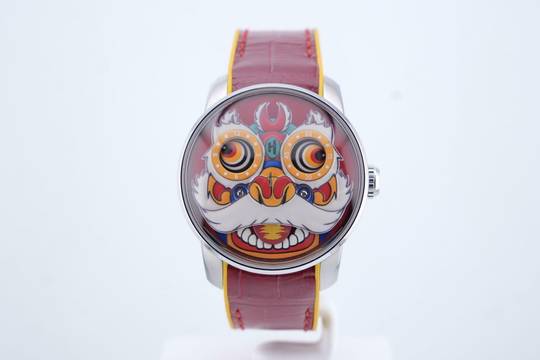  Lucky Harvey Red Lion Dance Moving Eye - Unworn - Box+Papers Red Lion 2025 