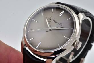 Thumbnail von H.Moser & Cie. Endeavour Centre Seconds Grey 1200-200 </h1>