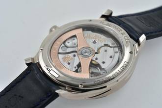 Thumbnail von H.Moser & Cie. Endeavour Flying Hours Funky Blue 1806-0200 Limited Edition 60pcs 18k White Gold </h1>