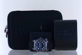 Thumbnail von Breitling Emergency II Bentayga Special Edition Superquartz Chronograph Transmitter blue MOP B+P </h1>