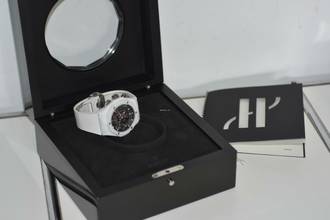 Thumbnail von Hublot Classic Fusion Aerofusion Chronograph Aerofusion Limited Orlinski 525.HI.0170.RW.ORL21 </h1>