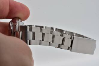 Thumbnail von Rolex Oyster Perpetual Date 15000 - LC215 </h1>
