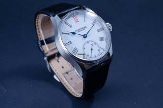 Thumbnail von Cornehl Classic Roman Lünette doppelbombiert Krone zylindrischn handgravierter Unruhkloben