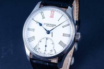 Thumbnail von Cornehl Classic Roman Lünette doppelbombiert Krone zylindrischn handgravierter Unruhkloben