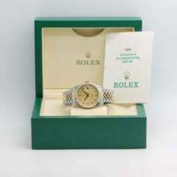  Rolex Datejust 36 Stahl/Gold Ref :16233 Rolex Box & Papiere von 2001 </h1> 
