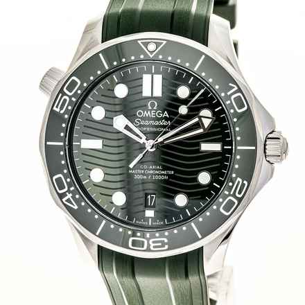  Omega Seamaster Diver 300 M 42 Green – 210.32.42.20.10.001 – NEW & UNWORN – 07/2025 Full Set 