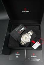 Thumbnail von Tudor Black Bay Pro 39mm GMT 79470-0004 White Dial Unworn/New Condition Full Set 12-2025