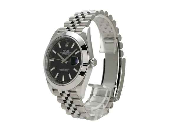  Rolex Datejust 41 Ref. 126300 Edelstahl Schwarz Jubile-Band  