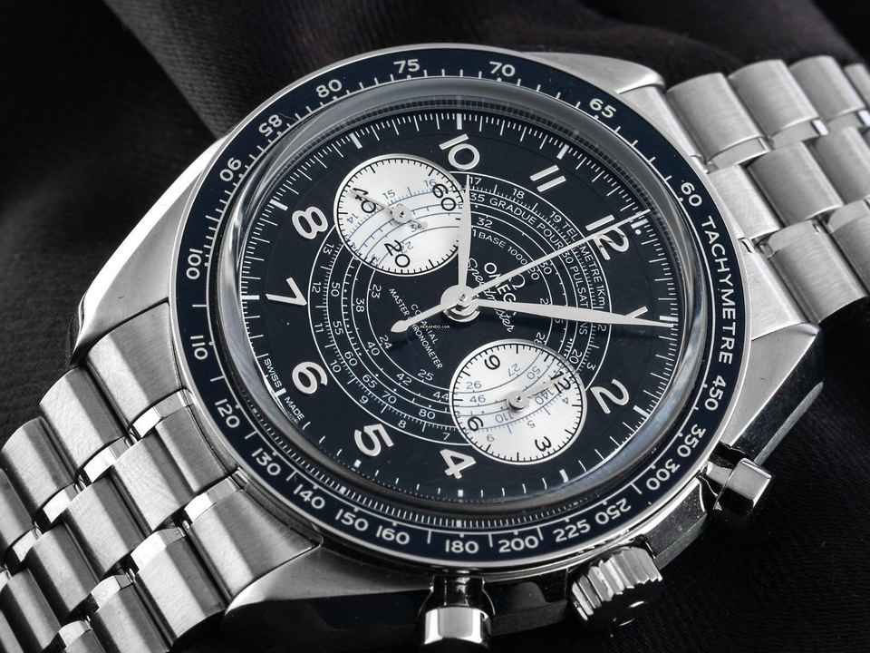  Omega Speedmaster Chronoscope Ref.329.30.43.51.03.001 2023 Full Set wie Neu  