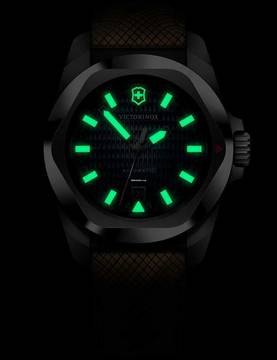  Victorinox Swiss Army I.N.O.X. 242018.1 Herrenuhr I.N.O.X. Automatik 41mm 20ATM 