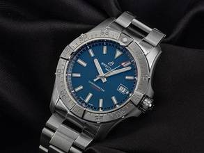 Thumbnail von Breitling Avenger Ref.A17328101C1A1 2025 Full Set Ungetragen