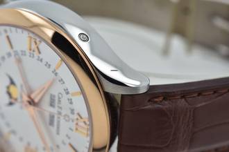 Thumbnail von Carl F. Bucherer Manero Calendar Moonphase Day Date 18k Steel Gold 00.10909.07.15.01 </h1>