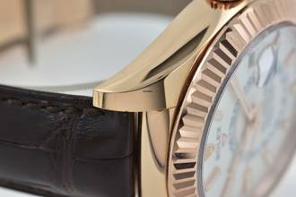 Thumbnail von Rolex Sky-Dweller 326135 18k Rose Gold White Dial Full Set