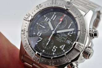 Thumbnail von Breitling Avenger Skyland Chronograph A13380 - Breitling Service 07/2025