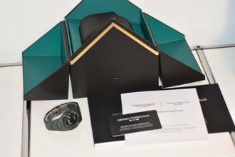 Thumbnail von Girard Perregaux Laureato Aston Martin Limited 81005-32-3080-1CX Green Ceramic