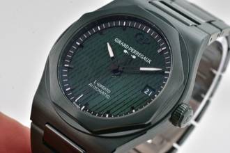 Thumbnail von Girard Perregaux Laureato Aston Martin Limited 81005-32-3080-1CX Green Ceramic