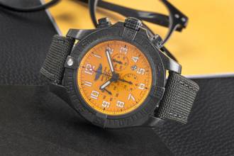 Thumbnail von Breitling Avenger Hurricane 12H Chronograph Breitlight XB0170E41B1W1 Papiere
