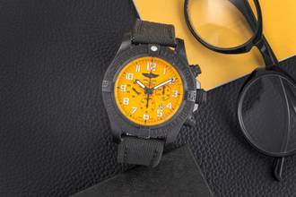 Thumbnail von Breitling Avenger Hurricane 12H Chronograph Breitlight XB0170E41B1W1 Papiere