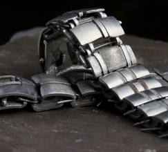 Thumbnail von Holthinrichs Deconstructed Titanium Black Rhodium3D printed Case