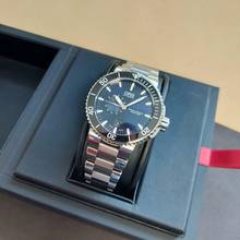 Thumbnail von Oris Aquis Small Second Date Full Set