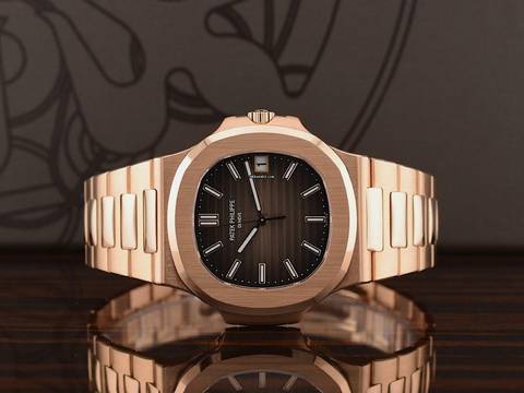  Patek Philippe Nautilus 5711/1r-001 Like New 2015 