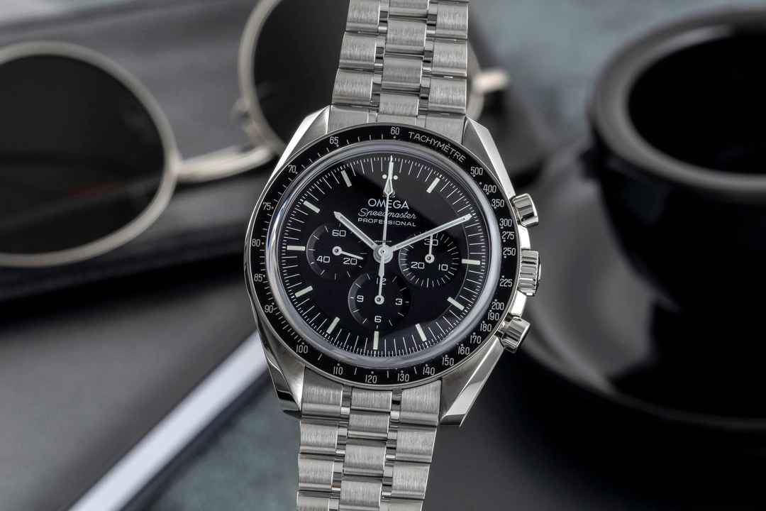  Omega Speedmaster Professional Moonwatch Chronograph Ref. 310.30.42.50.01.002 B&P 2022 