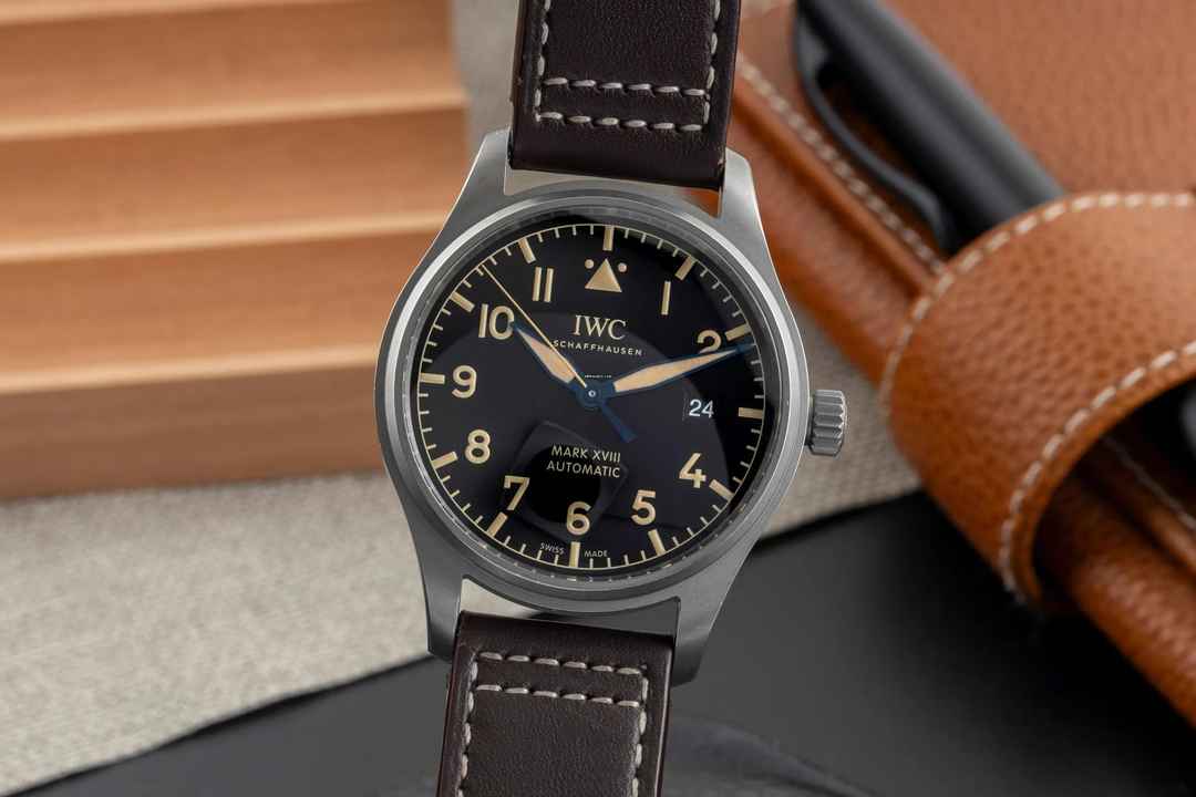  IWC Fliegeruhr Mark Pilot Mark XVIII Heritage Automatik Titan Datum Herrenuhr Ref. IW327006  