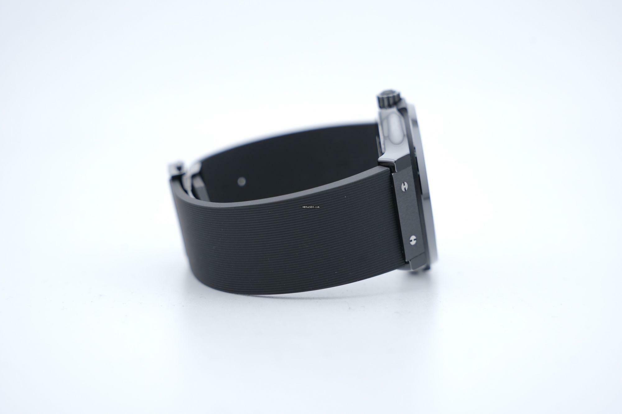 Thumbnail von Hublot Classic Fusion Black Magic 45mm - Carbon Dial - Box+Papers - 24 Months Warranty 511.CM.1771.RX 2019