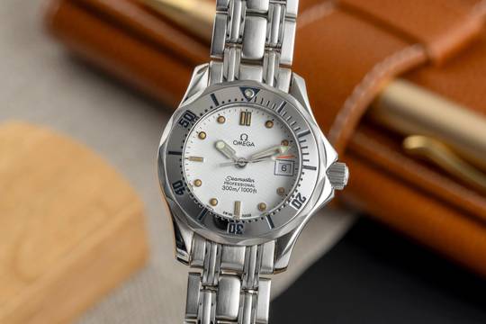  Omega Seamaster Professional 300M Stahl Quarz Damenuhr Ref. 2582.20.00 
